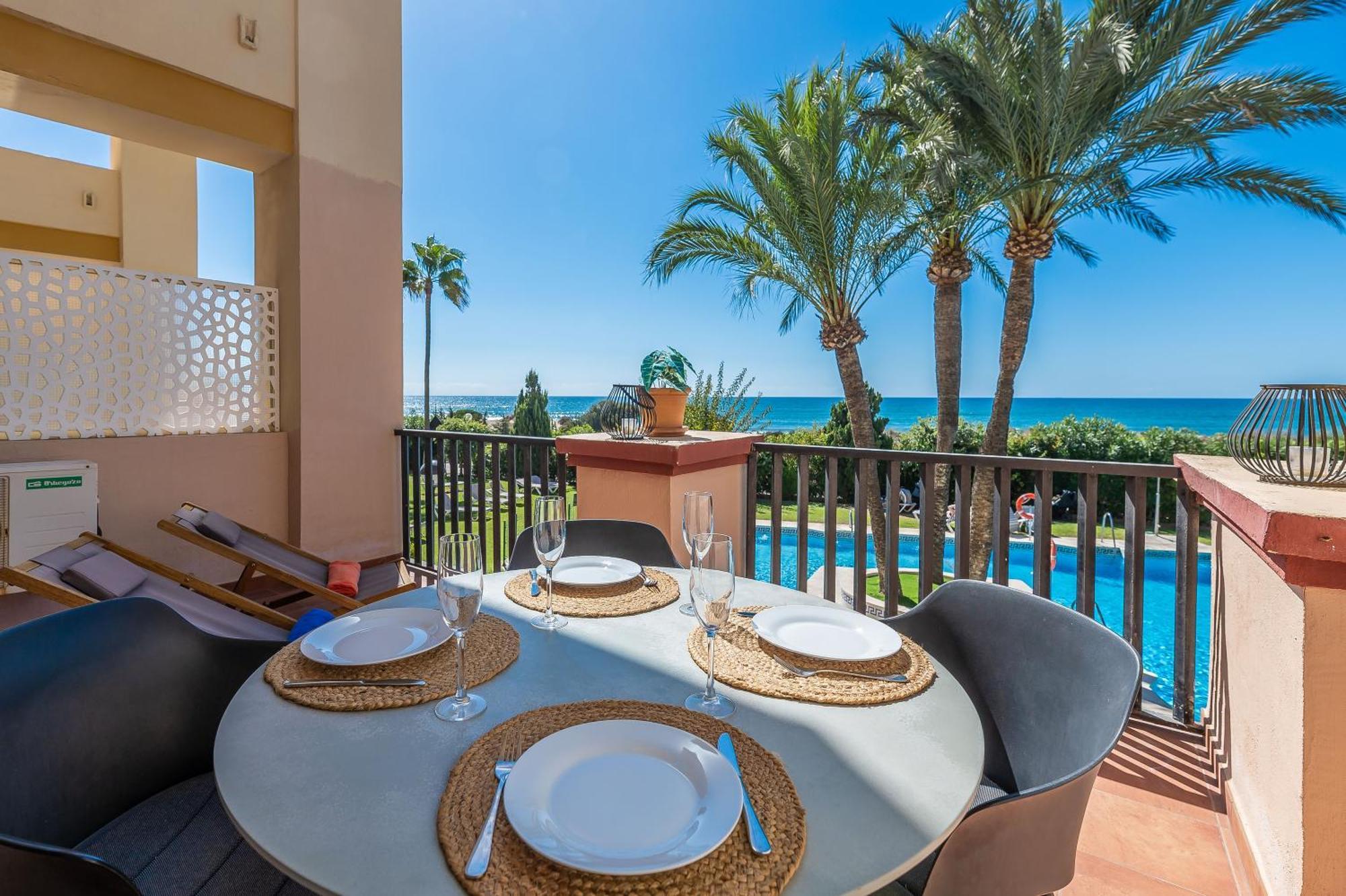 Front Line Beach Studio Apartment Marbella Zewnętrze zdjęcie